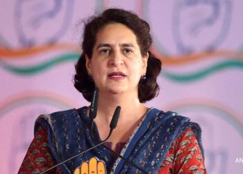 राहुल को शहजादा कहने पर प्रियंका ने पीएम मोदी पर साधा निशाना