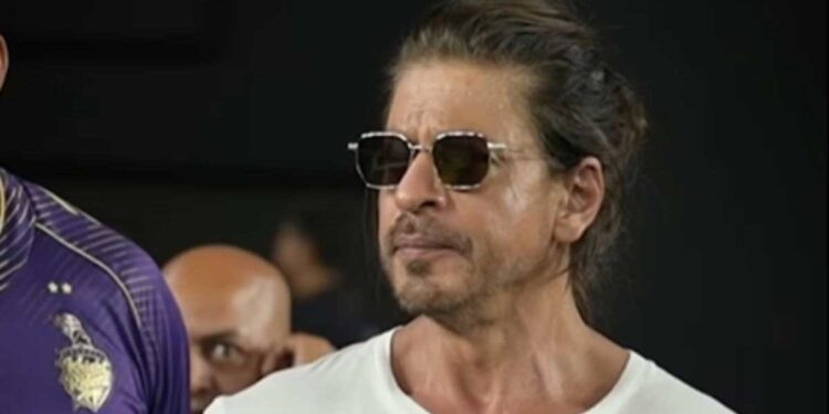 शाहरुख खान अहमदाबाद के अस्पताल में भर्ती