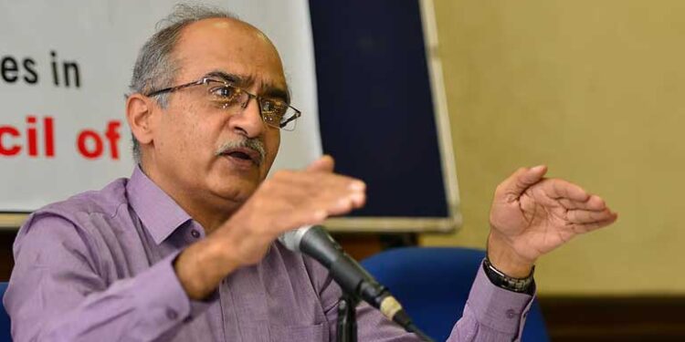 जनादेश मोदी से दूर हो रहा