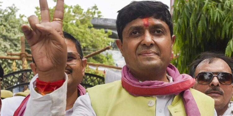 इलाहाबाद से कांग्रेस प्रत्याशी उज्जवल रमण सिंह ने दर्ज की जीत, जनता का जताया आभार