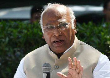 NEET परीक्षा में केवल ग्रेस मार्क्स की समस्या नहीं थी-खड़गे