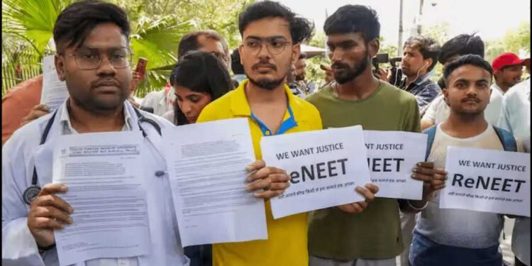 NEET मामले में नया खुलासा! संजीव मुखिया को सबसे पहले मिला प्रश्न पत्र