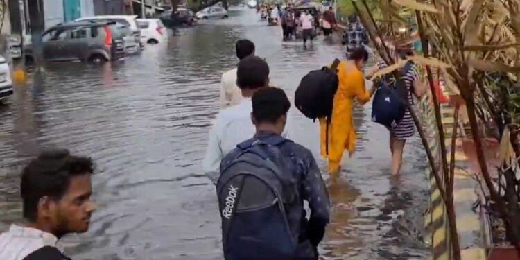 अयोध्या में रामपथ धंसने का मामला संसद में  उठाने का किया ऐलान
