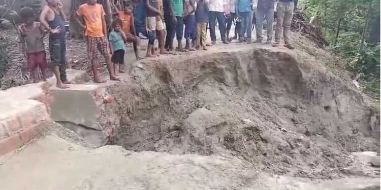 अब मोतिहारी में ध्वस्त हुई पुलिया