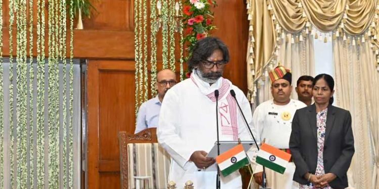 हेमंत सोरेन 154 दिन बाद फिर बने झारखंड के सीएम