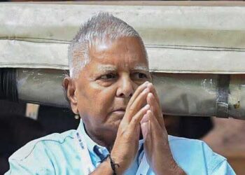 मोदी सरकार बहुत कमज़ोर है,अगस्त तक गिर सकती है-लालू