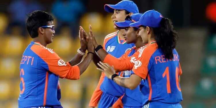 महिला एशिया कप में भारत ने पाकिस्तान को 7 विकेट से दी मात