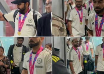 टी20 विश्व कप जीतने के बाद  भारत लौटी टीम इंडिया