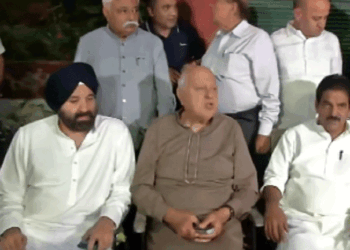 जम्मू-कश्मीर में कांग्रेस 32, नेशनल कॉन्फ्रेंस51 सीट पर लड़ेगी चुनाव