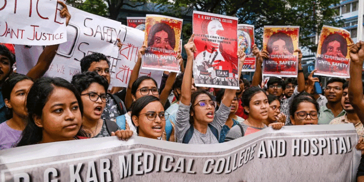 कोलकाता के हड़ताली डॉक्टरों के खिलाफ सुप्रीम कोर्ट सख्त