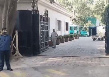 दिल्ली के मुख्यमंत्री आवास को पीडब्ल्यूडी ने सील किया
