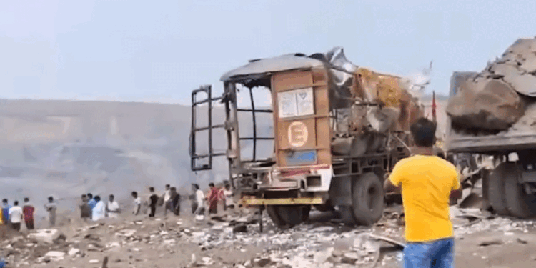 पश्चिम बंगाल में भीषण विस्फोट में कम से कम सात खनिकों की मौत