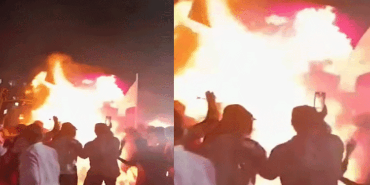 जीत के जश्न में लगी आग, नवनिर्वाचित निर्दलीय प्रत्याशी समेत कई महिलाएं घायल