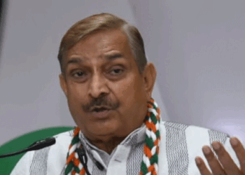 अमित शाह के पैदा होने से पहले कांग्रेस ने दे दिया था आरक्षणः प्रमोद तिवारी