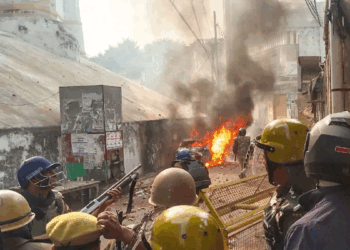 प्रदर्शनकारियों पर फायरिंग सोची समझी साज़िश का दुष्परिणाम