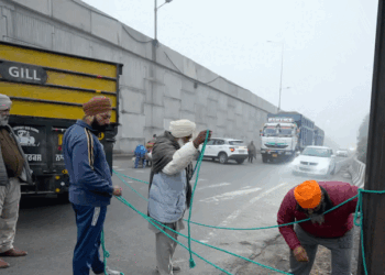 पंजाब में किसानों ने सड़कों को किया जाम