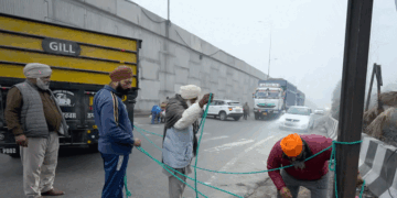 पंजाब में किसानों ने सड़कों को किया जाम