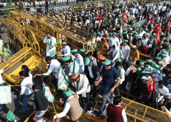 अब 8 दिसंबर को 101 किसानों का जत्था दिल्ली कूच करेगा