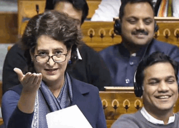 संसद में प्रियंका गांधी ने अडानी का नाम लेकर बीजेपी को घेरा