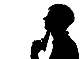 NCP नेता प्रफुल्ल पटेल की सुरक्षा में तैनात पुलिसकर्मी के बेटे ने खुद को गोली मार ली