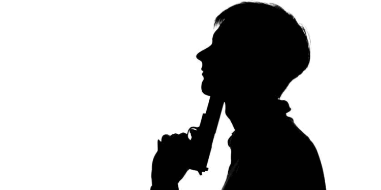 NCP नेता प्रफुल्ल पटेल की सुरक्षा में तैनात पुलिसकर्मी के बेटे ने खुद को गोली मार ली