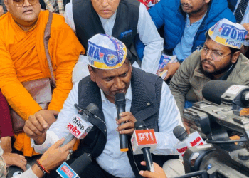 उदित राज ने बौद्ध भिक्षुओं, पादरियों के वेतन के लिए किया प्रदर्शन