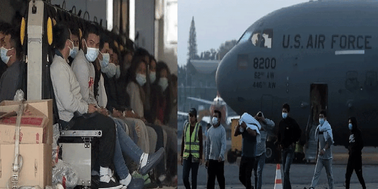 अमेरिका से लौटे अवैध अप्रवासियों के साथ मोदी के दोस्त ट्रंप ने किया आतंकी जैसा सलूक!