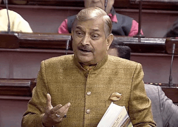 कांग्रेस सांसद का शिक्षा बजट में कटौती का आरोप