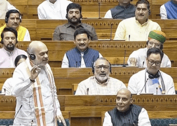 वक्फ बिल लोकसभा में पास