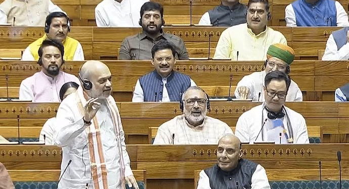 वक्फ बिल लोकसभा में पास