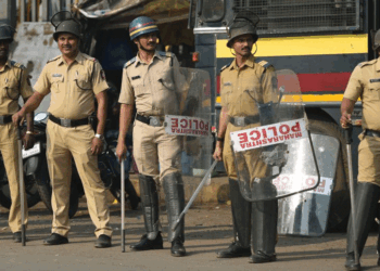 महिला ने अपनी 3 नाबालिग बेटियों को जहर देकर मार डाला