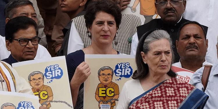 बिहार वोटर पुनरीक्षण के खिलाफ इंडिया गठबंधन का प्रदर्शन