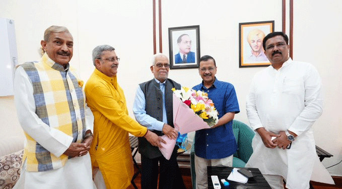 केजरीवाल ने सुदर्शन रेड्डी का किया समर्थन