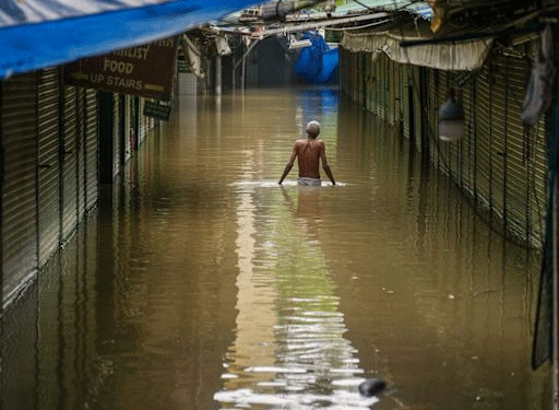 दिल्ली में बाढ़ के बीच नई समस्या