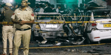 लाल किला विस्फोट:अल-फलाह विश्वविद्यालय का एमबीबीएस छात्र बंगाल से गिरफ्तार