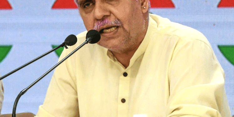 यह सरकार पिछली दिल्ली सरकार से कहीं ज़्यादा नाकाम