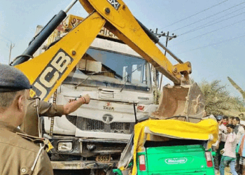 शेखपुरा में ट्रक और टेम्पो की भिड़ंत में छह लोगों की मौत
