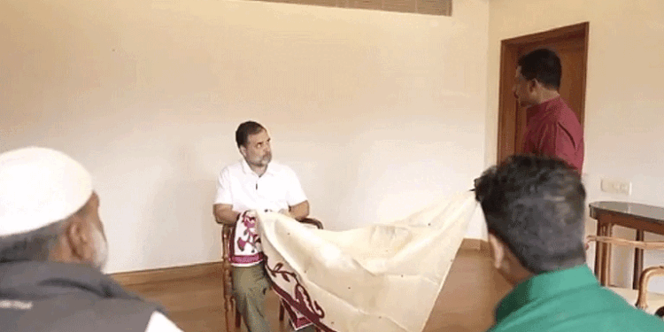 बनारसी कारीगरों का अस्तित्व खतरे में:राहुल गांधी