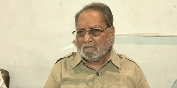 खुद कानून तोड़ती है बीजेपी सरकार