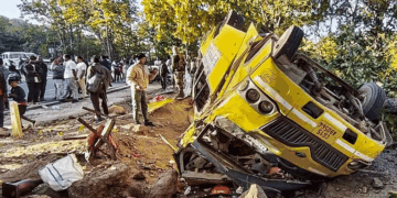 झारखंड में दर्दनाक सड़क हादसा