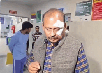 उत्तराखंड में बीजेपी विधायक का प्रारंभिक शिक्षा निदेशक पर हमला