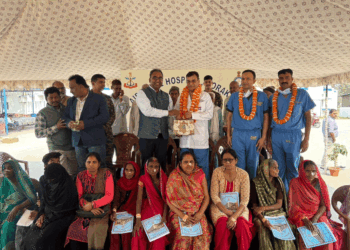 आर्मी व नेवी द्वारा  गोरखपुर में विशाल आई सर्जरी कैंप में माटी न्यास की भागीदारी