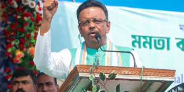 कोलकाता मेयर फिरहाद हकीम के घर आधी रात छापेमारी