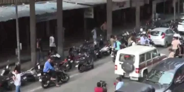 ठाणे के मीरा रोड इलाके में आवासीय सोसाइटी में बकरों को बांधने को लेकर तनाव