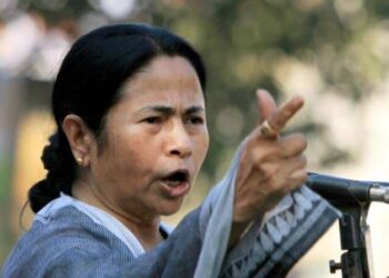 विधानसभा के पहले दिन काले कपड़े पहनें