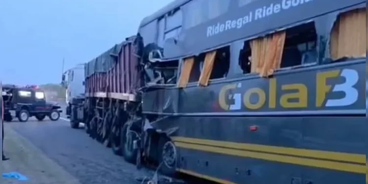 यमुना एक्सप्रेसवे पर दर्दनाक सड़क हादसा, चार की मौत