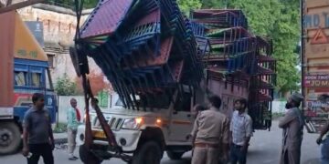 कौशांबी में अज्ञात वाहन की टक्कर से चार लोगों की मौत