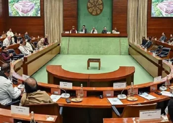 सर्वदलीय बैठक से विपक्ष का वॉकआउट, TMC के बागी सांसदों को बैठक में बुलाने का विरोध