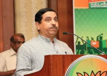 प्रह्लाद जोशी को मिला शिक्षा मंत्रालय का प्रभार