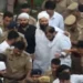 भारी पुलिस बल के बीच अतीक के बेटे अबान का अंतिम संस्कार